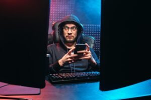 How Hackers Use AI to Launch Smarter Cyber Attacks